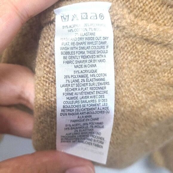 French Connection Cow Neck Wool Sweater size M - Picture 7 of 7